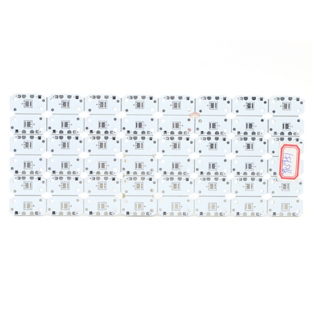 High thermal conductivity aluminum substrate (107)